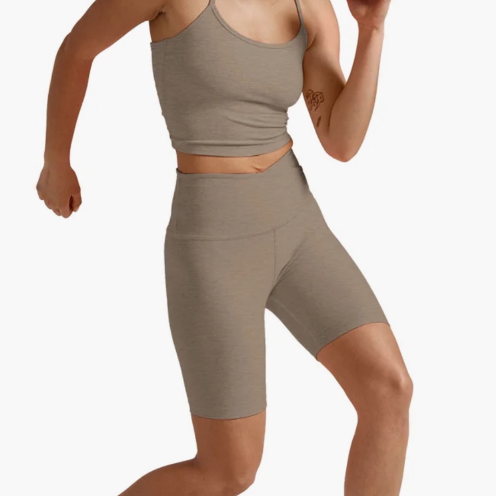 Beyond Yoga Spacedye Crossover Shorts, Tan, Small